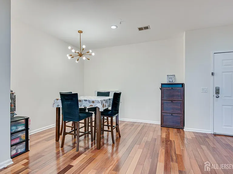 2822 Edward Stec Blvd — Photo 10