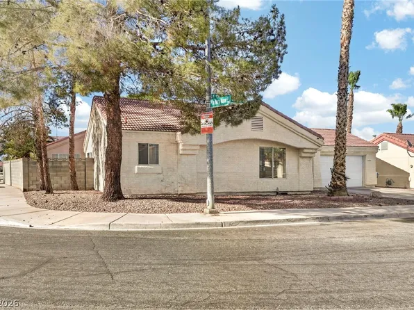6724 Silver Spoon Dr, Las Vegas, NV 89108