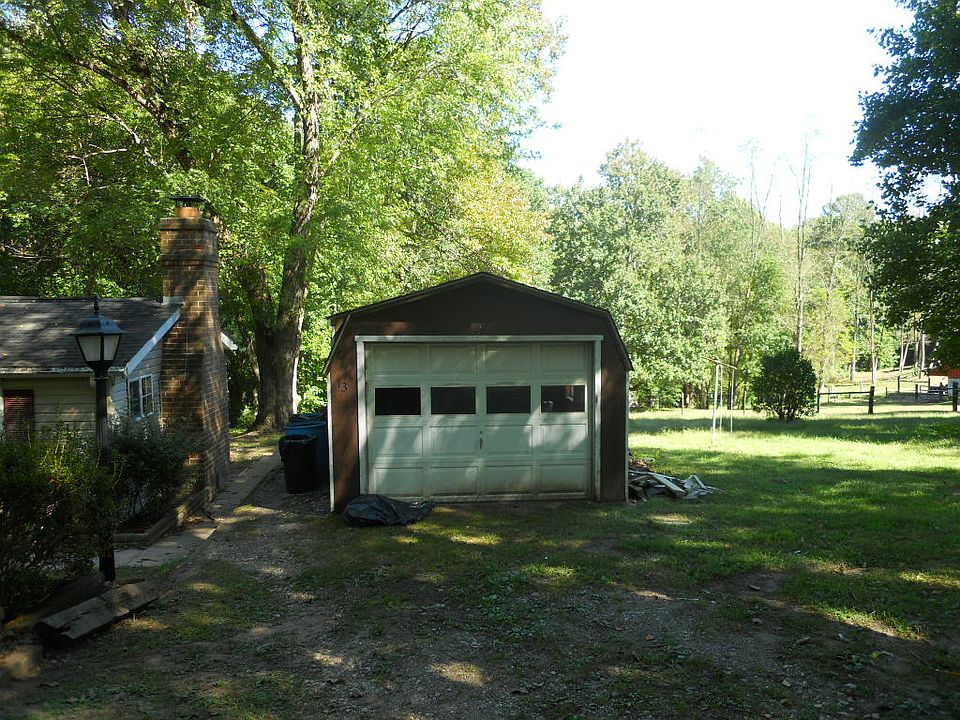 2nd image of 13 Highfield Rd