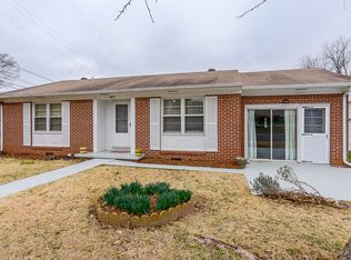 411 Cherry St, Fayetteville, TN 37334