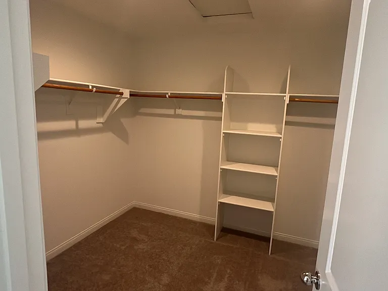 21469 Thomas Ct — Photo 39
