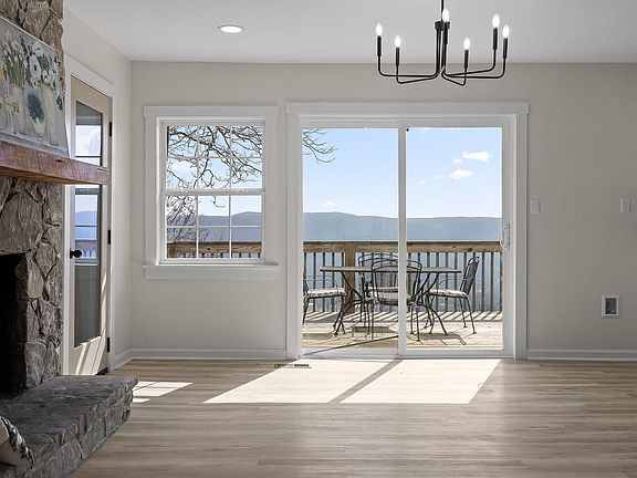 3rd image of 1310 Brow Rd