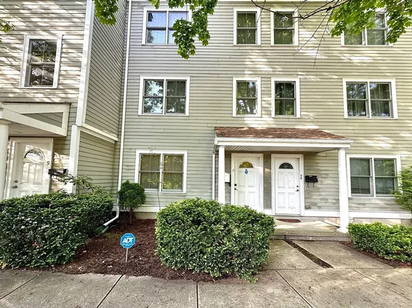 5-9 Charles Park Rd #7, West Roxbury, MA 02132