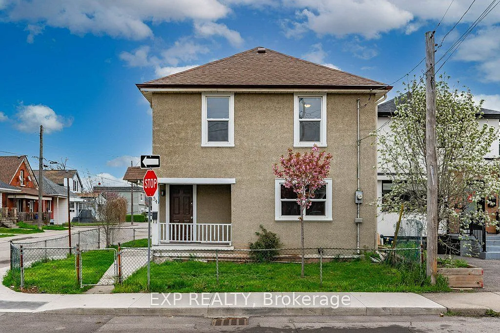 4 bed, $2,100 — Photo 1