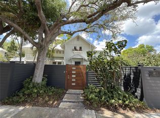 2200 Mietaw Dr, Sarasota, FL 34239