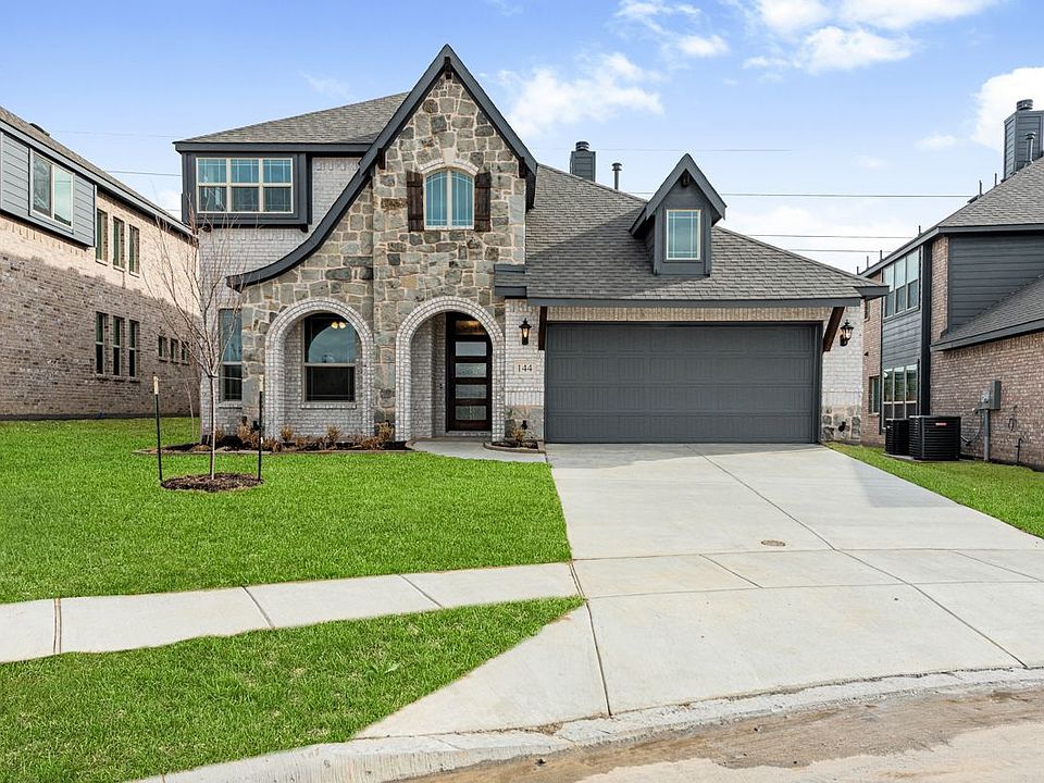 1st image of 144 Summit Ct