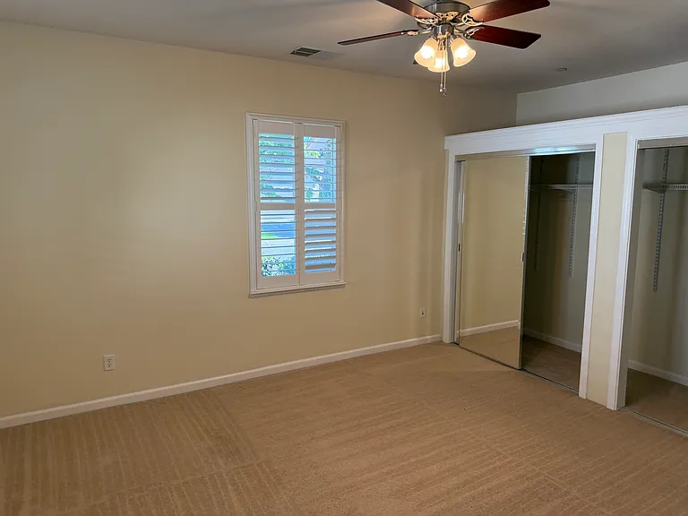1427 Wyndham Ln — Photo 35