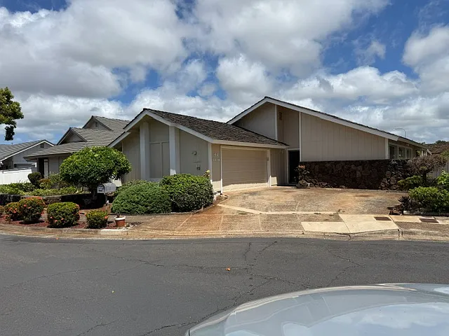 94-1078 Meahale Pl — Photo 2