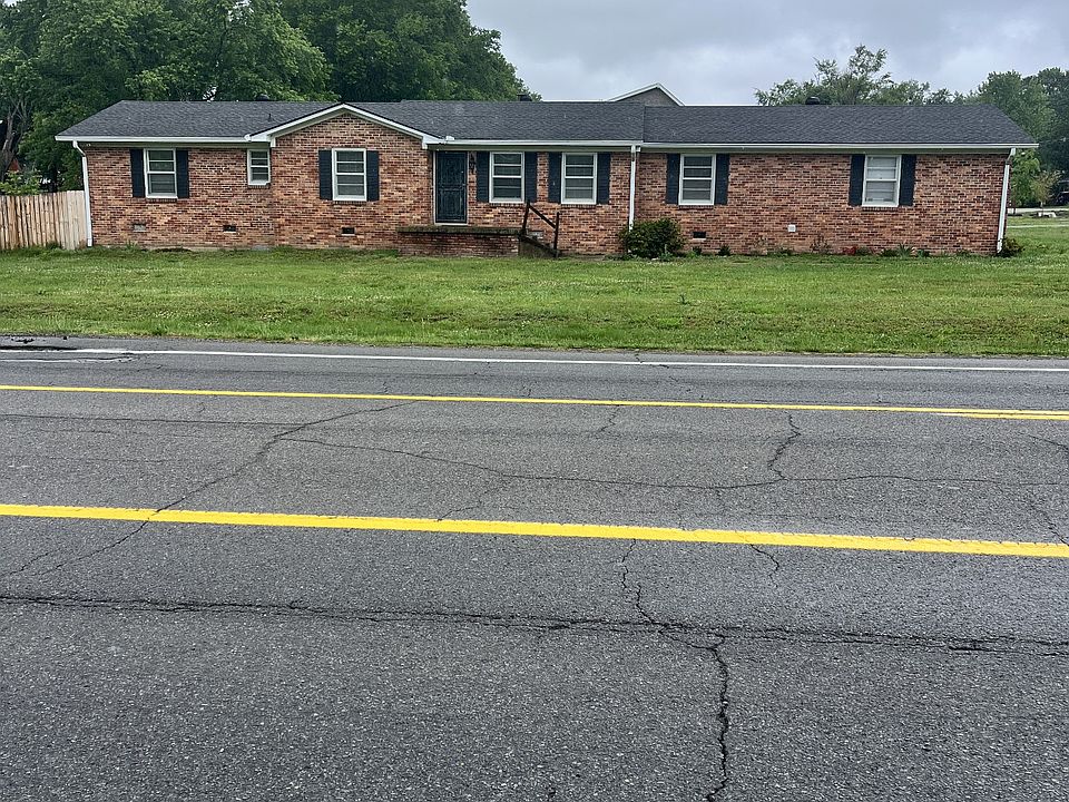 1st image of 102 Gwen Ave