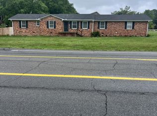 102 Gwen Ave, Gallatin, TN 37066