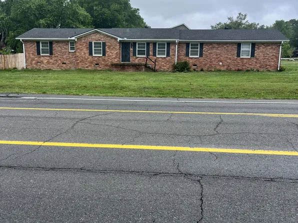 102 Gwen Ave, Gallatin, TN 37066