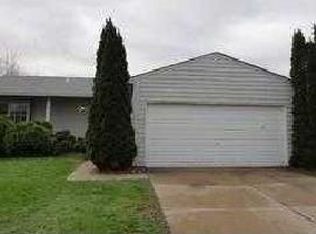 28315 Riverbridge Dr, Romulus, MI 48174