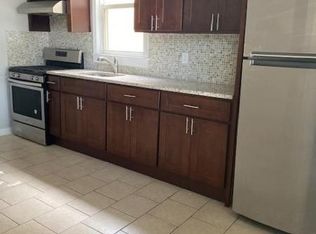 205 N 15th St #2, East Orange, NJ 07017