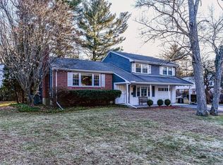 137 Robert Rd, Dedham, MA 02026