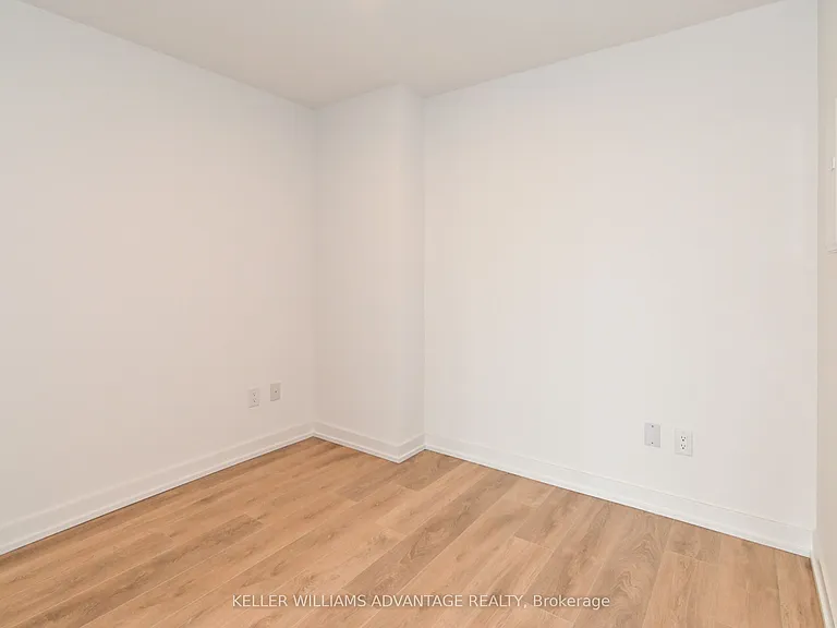 150 Logan Ave #520 — Photo 14