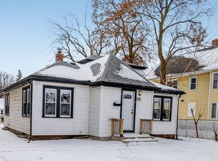 1631 W Custer Ave, Milwaukee, WI 53209