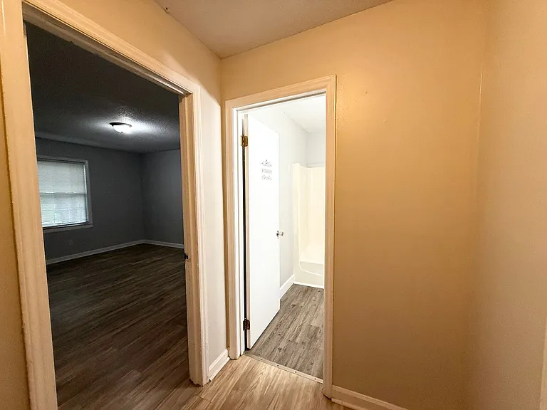405 17th Ave NE #5 — Photo 11