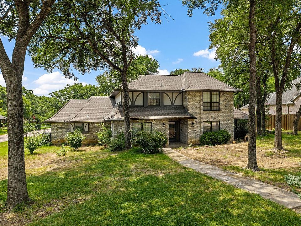 1st image of 8724 Racquet Club Dr