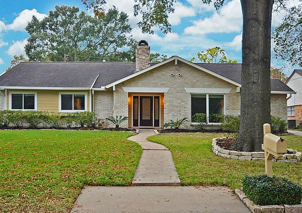1st image of 2607 Anniston Dr