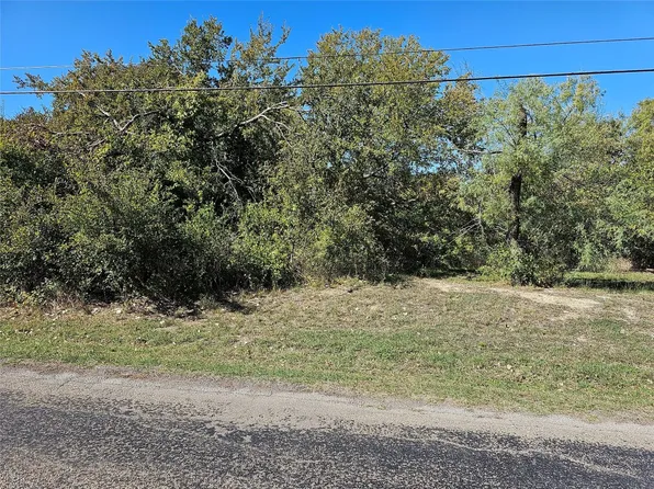 1306 Ports O Call Dr, Granbury, TX 76048