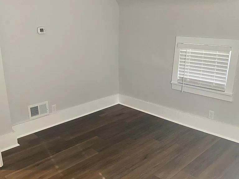 806 Jones St #2 — Photo 10