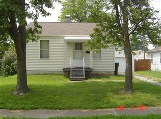 425 N 4th St, Dupo, IL 62239