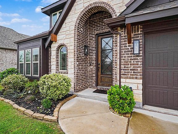 3rd image of 4381 Sun Meadow Dr