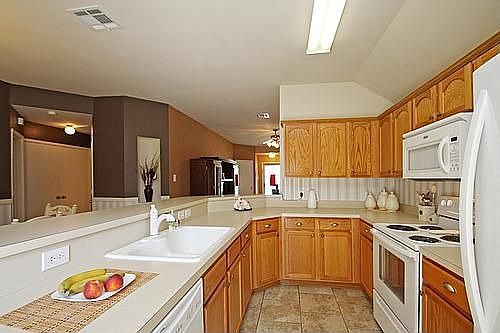 2nd image of 3809 Temecula Creek Trl