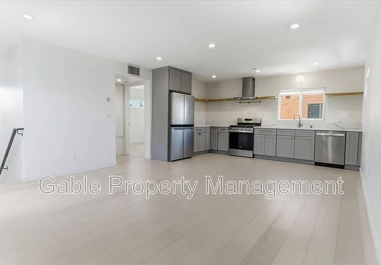 2320 Fernleaf St — Photo 4