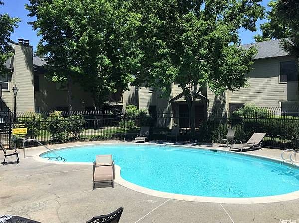 1st image of 9131 Newhall Dr