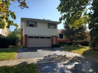 695 Marcella Rd, Des Plaines, IL 60016