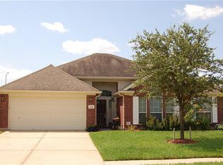 2518 Hidden Creek Dr, Pearland, TX 77581