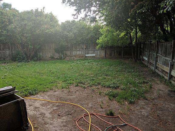2nd image of 4880 Gatewood Dr
