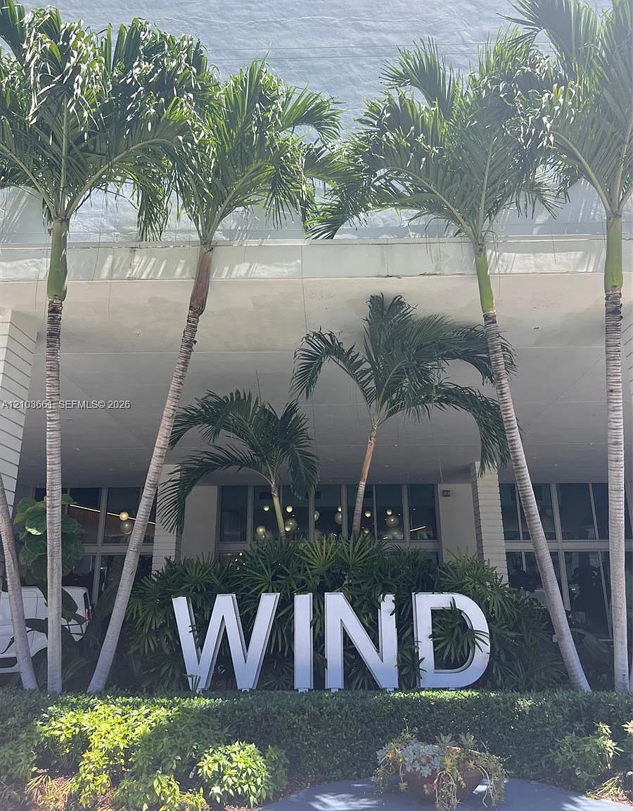 Wind Condo — Photo 2