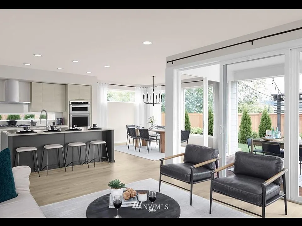 24033 Lily Pl SE