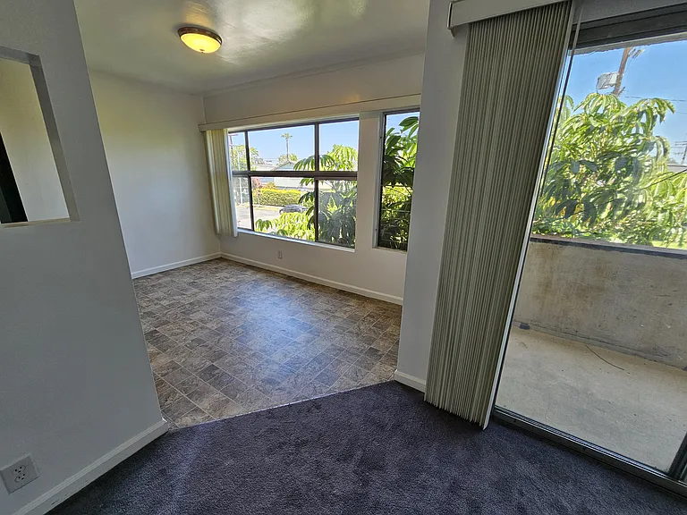 5625 Kester Ave #5 — Photo 4
