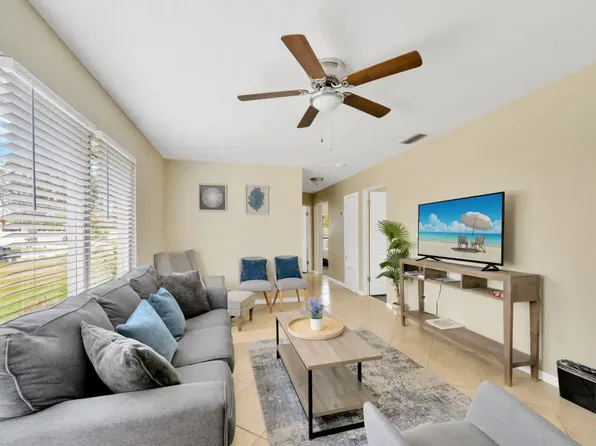 2136 Mill Ter, Sarasota, FL 34231