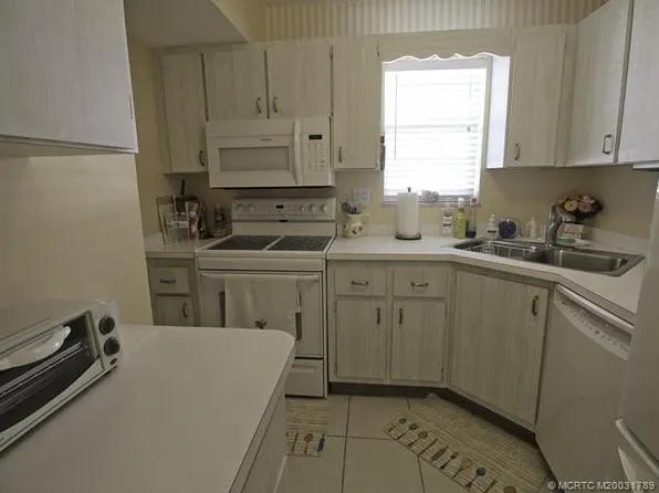 1953 SW Palm City Rd APT I, Stuart, FL 34994