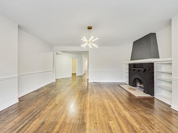 4th image of 7546 S Crandon Ave