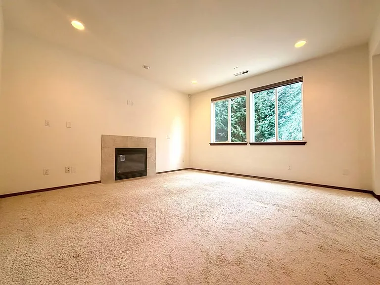 12903 NE 197th Pl — Photo 6