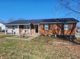 90 Lou Dr, Stanford, KY
