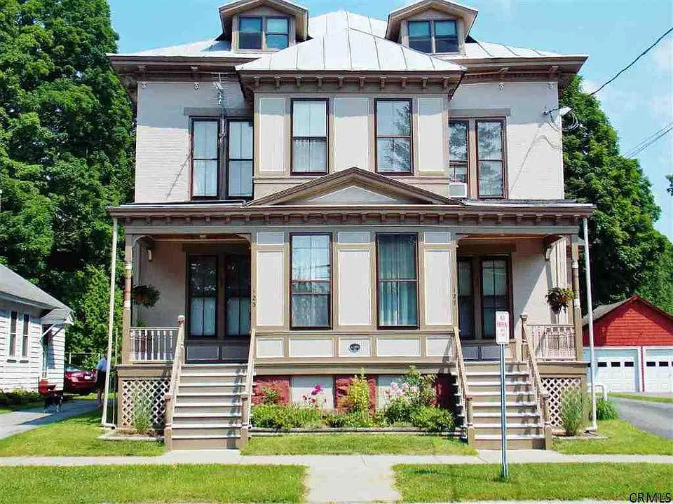 125 Lincoln Ave #1