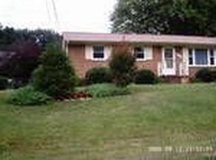 2638 Stanford Dr, Salem, VA 24153