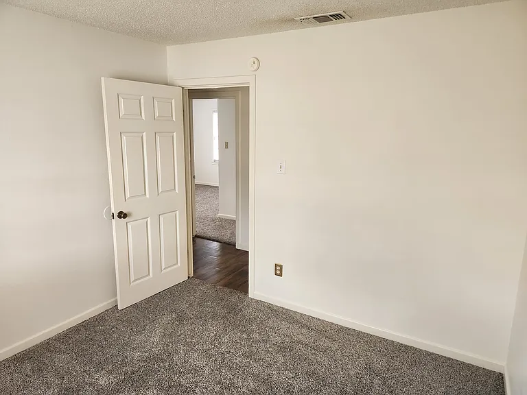 2167 Bridge Ave — Photo 12