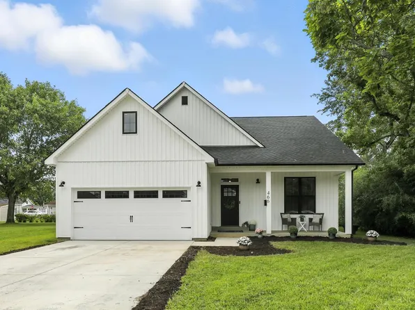 466 N Charity St, Bethel, OH 45106