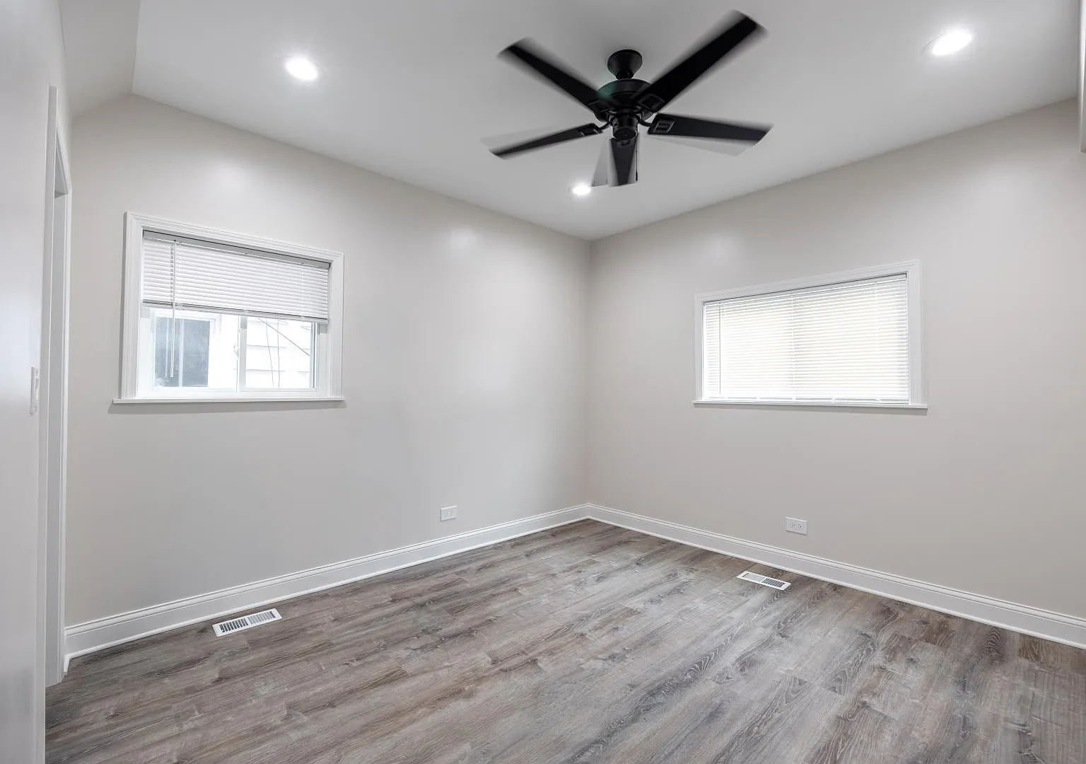 2821 North Campbell Avenue #2 — Photo 4