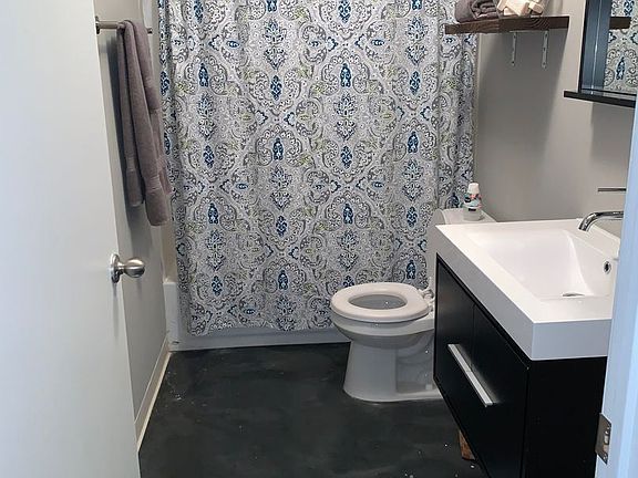 4th image of 3002 Cecil B Moore Ave APT 27