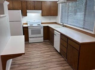 7105 SW Montauk Cir, Lake Oswego, OR 97035