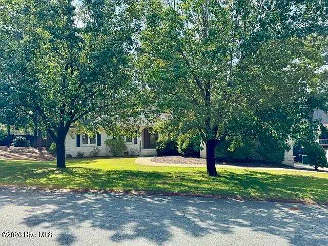 10 Brunswick Ln — Photo 2