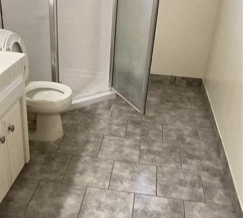 Master Bedroom Bathroom
